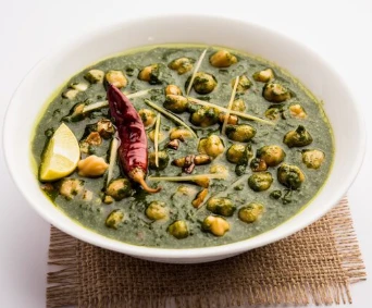 PALAK CHANNA